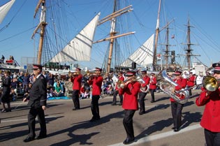 san-diego-holiday-parade-4.jpg